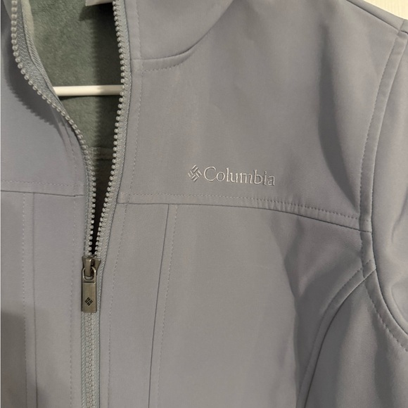 Columbia Soft Gray Fleece Ski/Snowboard/Hiking Waterproof Coat - Picture 14 of 15